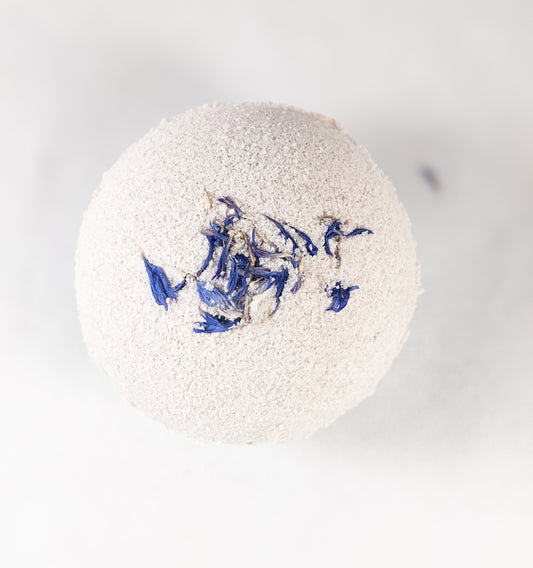 Lavender & Milk w/Shea Butter Bathbomb